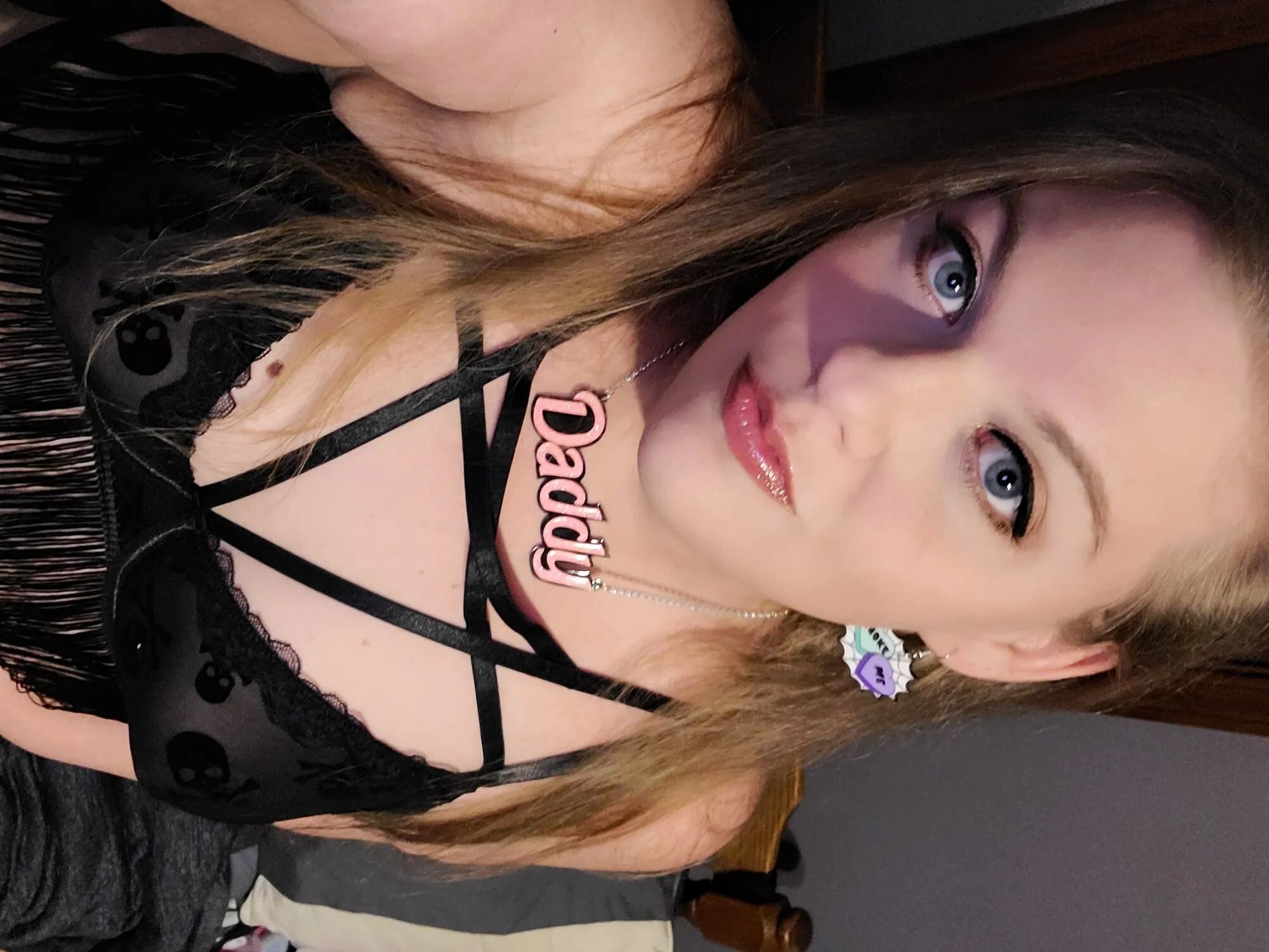 Bbw milf in sexy Halloween lingerie - 12 Pics