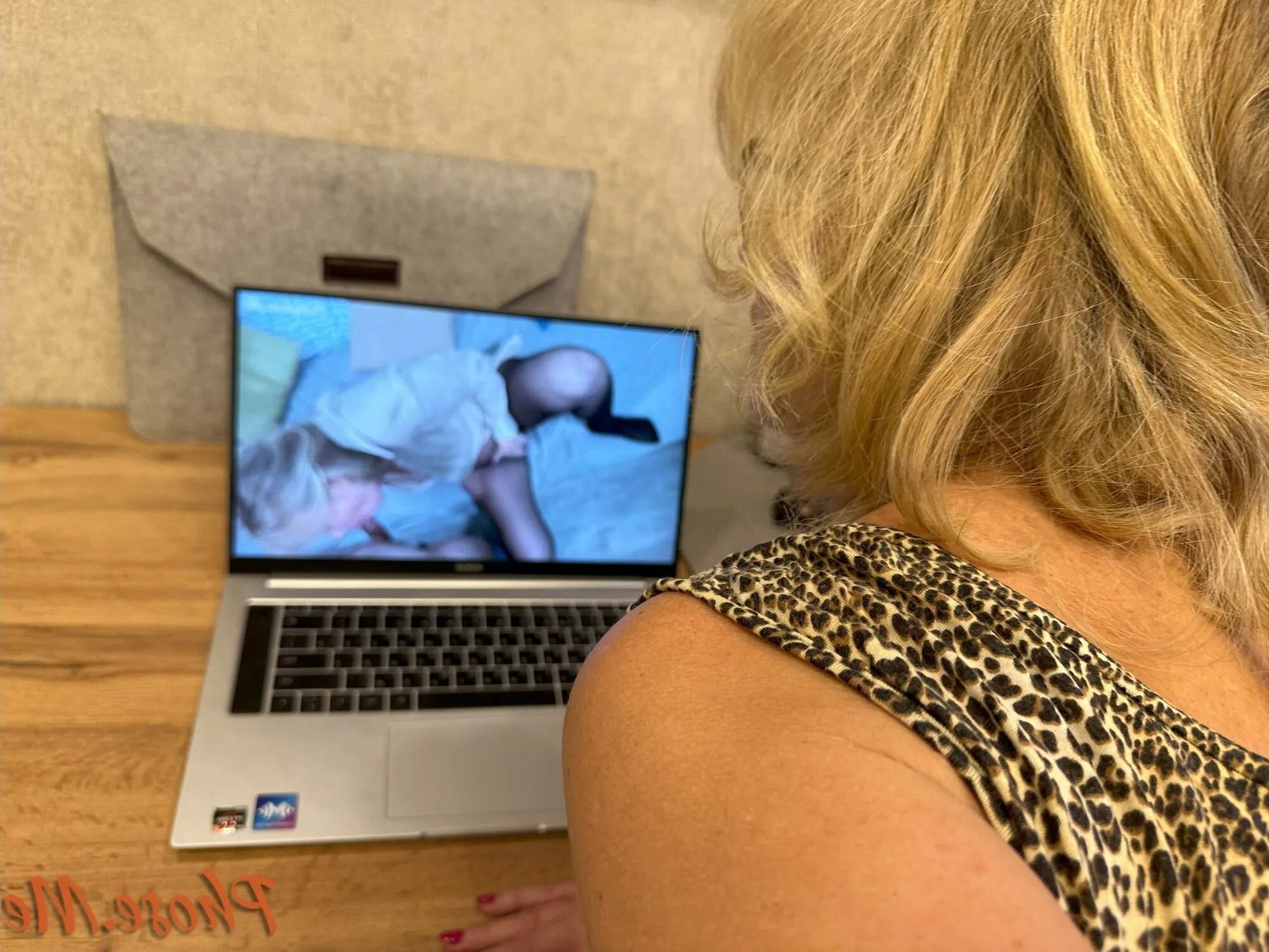 Diana Enjoying Watching Herself - 15 Pics