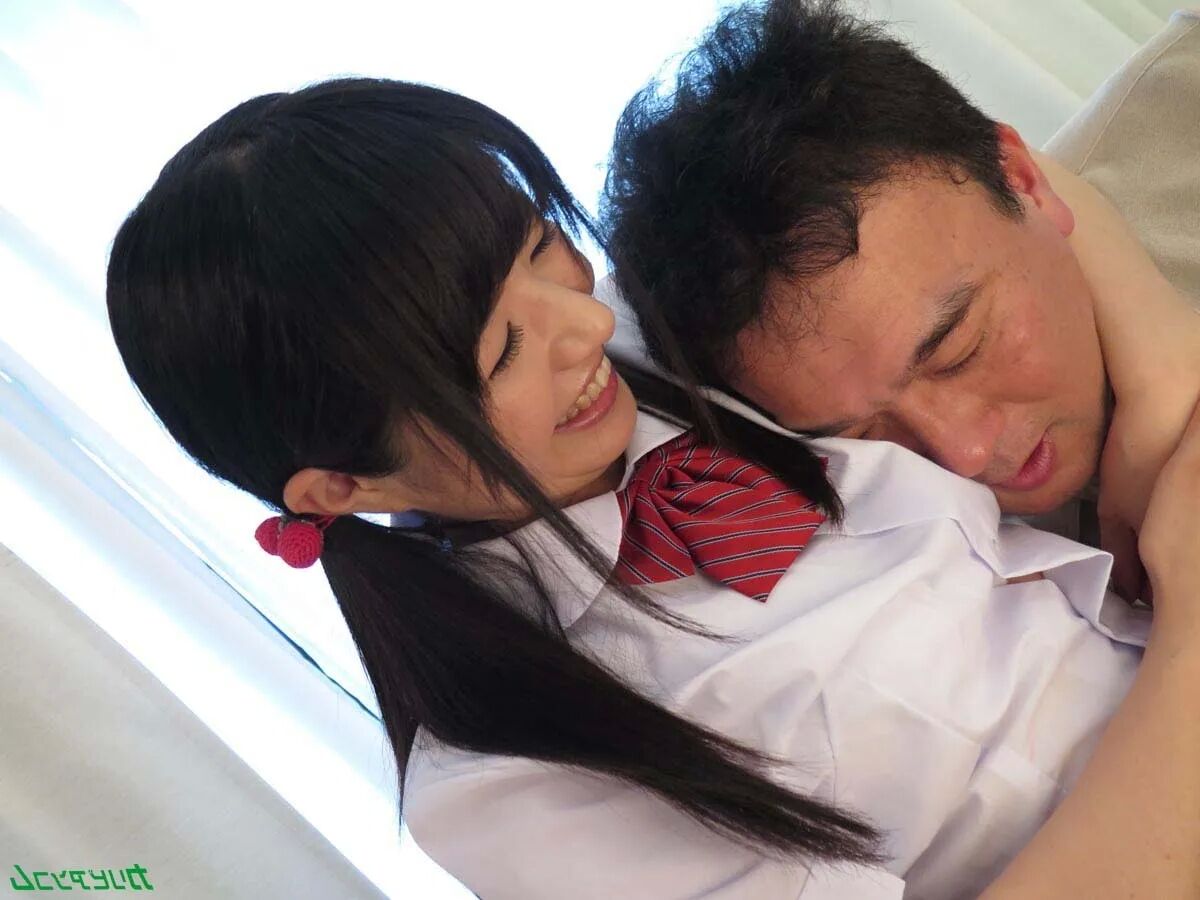 Yuki Shina :: Alone With Old Guy - CARIBBEANCOM - 28 Pics