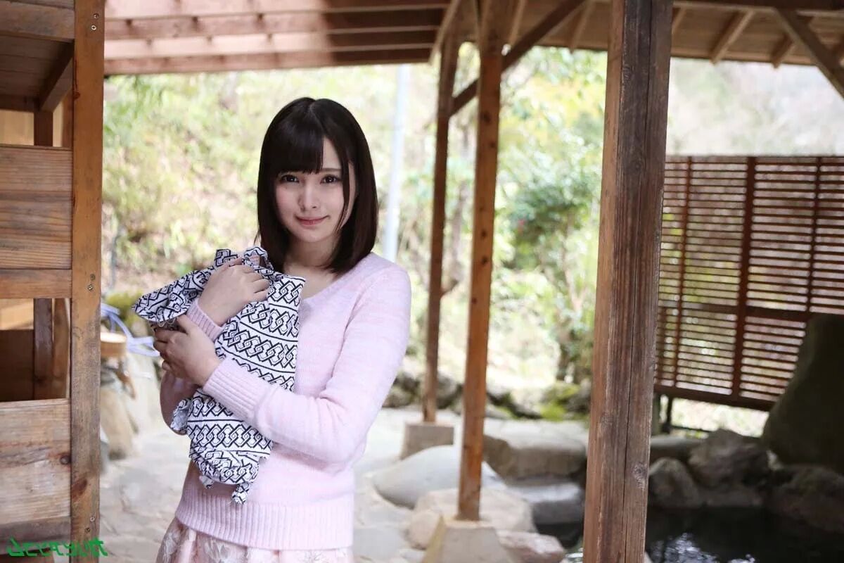 Mihono :: Summer Nude: Hot Spring Trip With Mihono - CARIBBE - 30 Pics