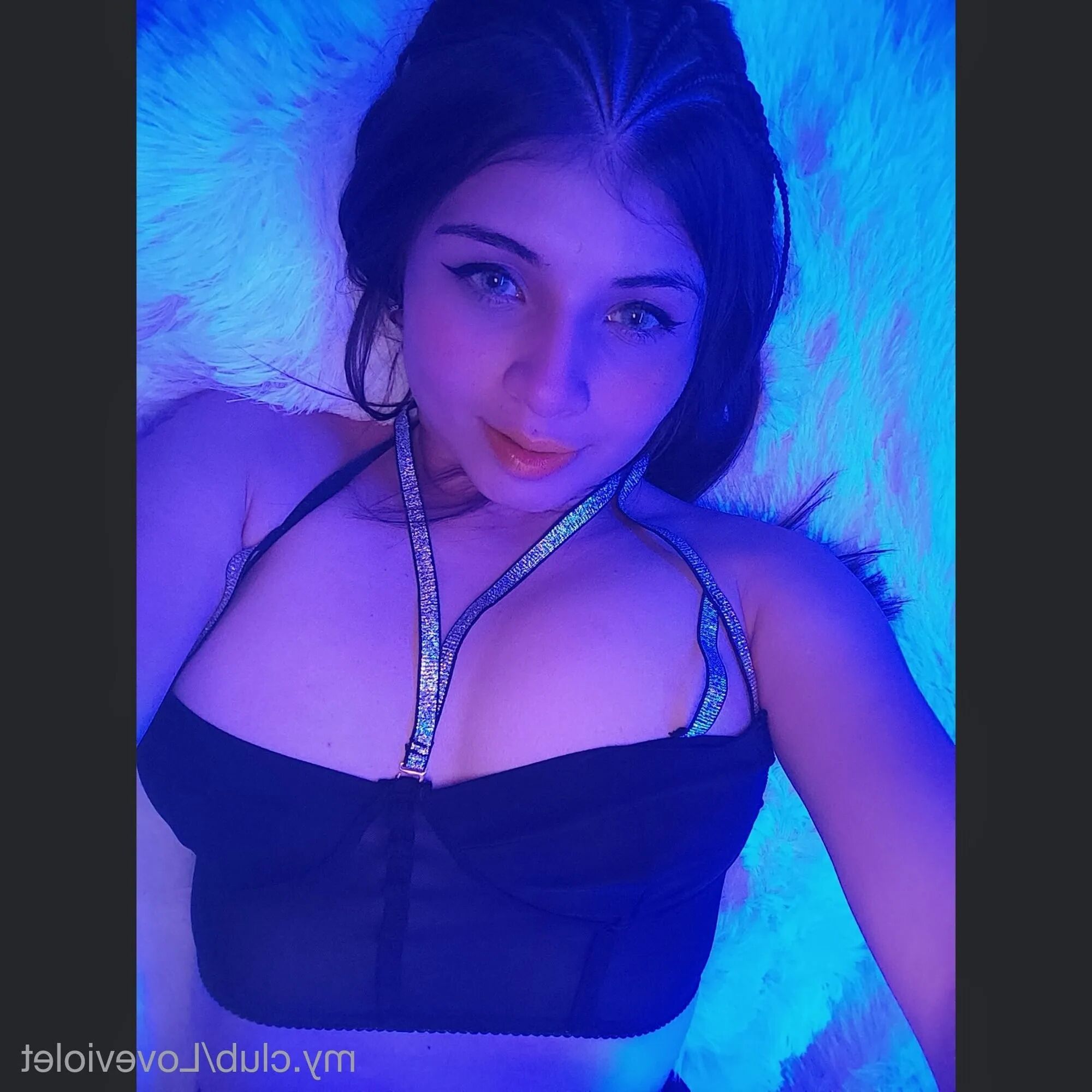 Violeta Free Photos - 49 Pics