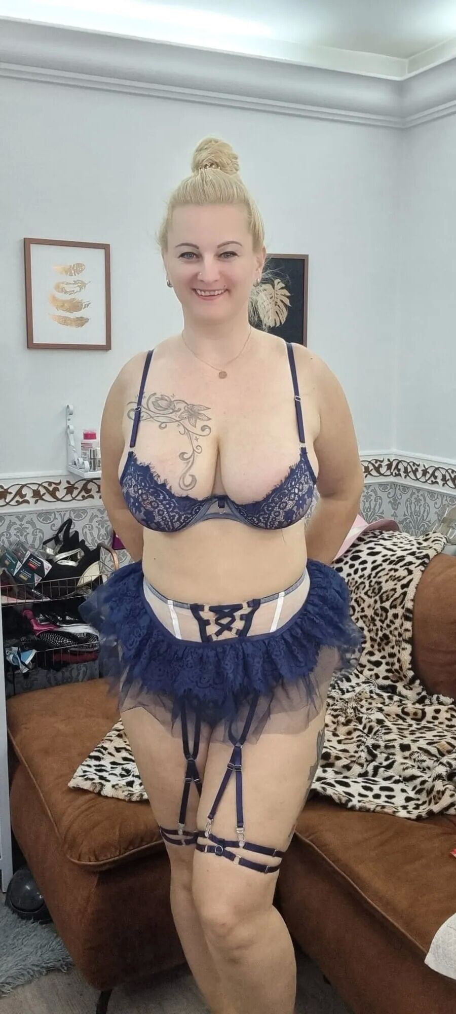 Its me - the sexy Bitch! - 10 Pics