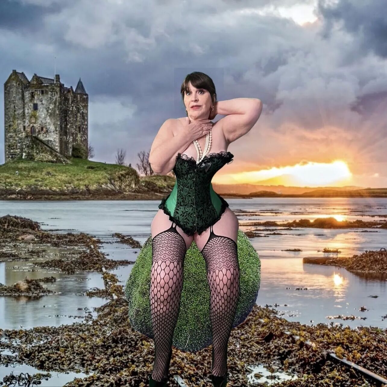 Granny Highlander Carmen - 39 Pics