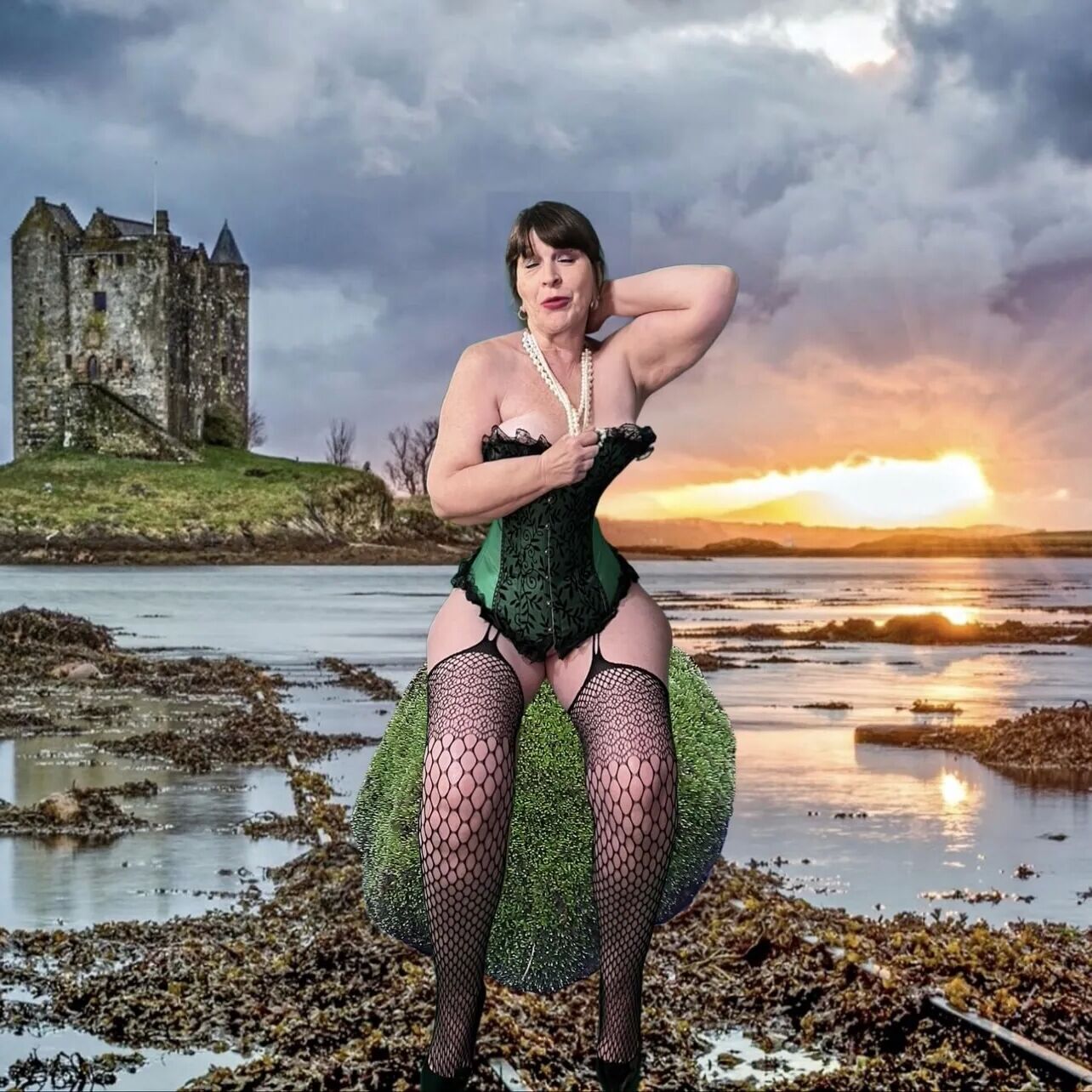 Granny Highlander Carmen - 39 Pics