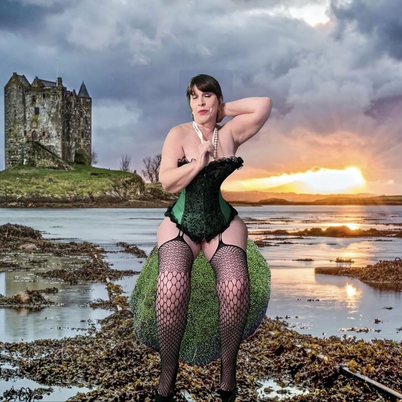 Granny Highlander Carmen - 39 Pics