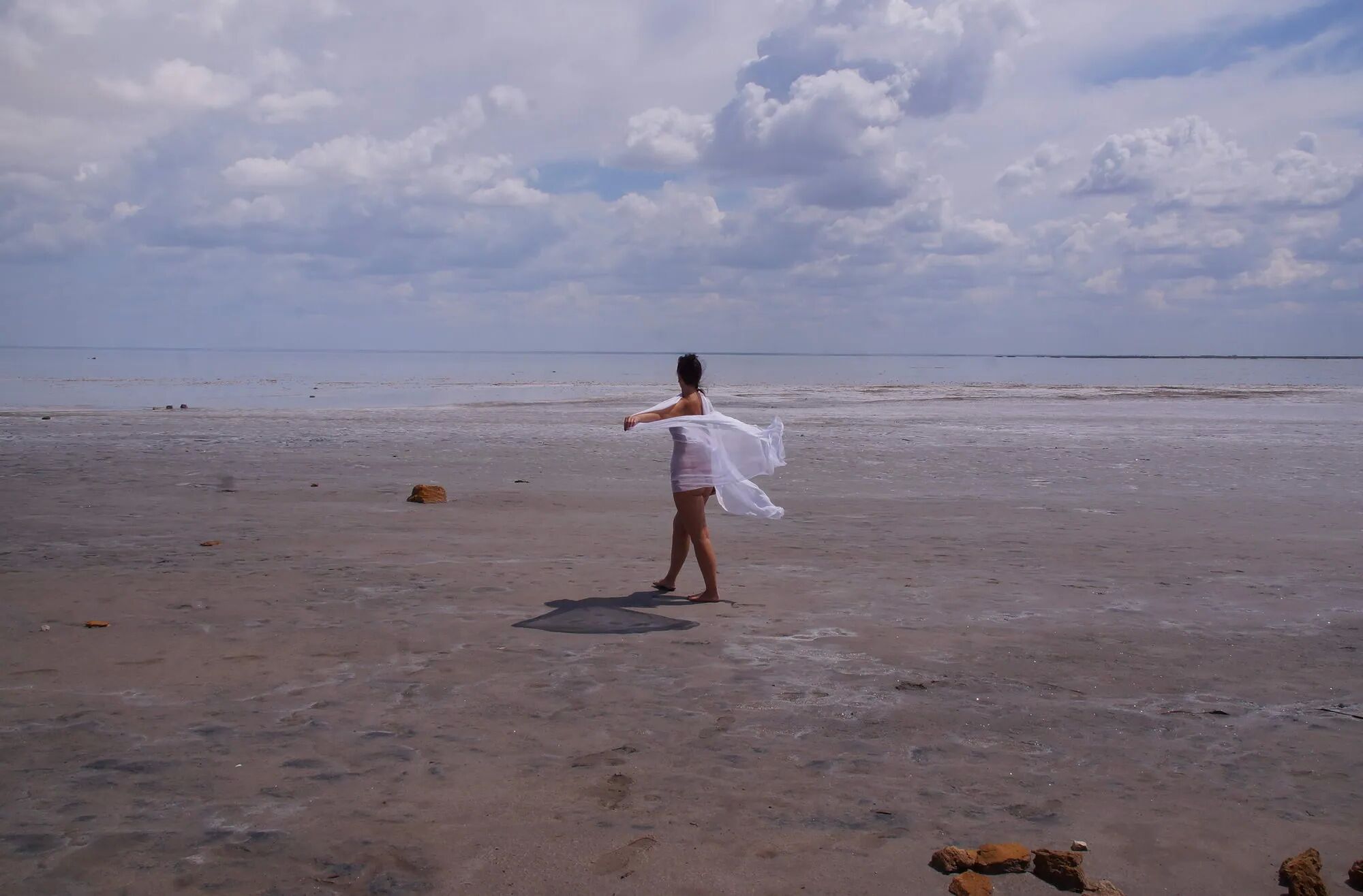 Whiter Shawl on Elton saltlake - 65 Pics