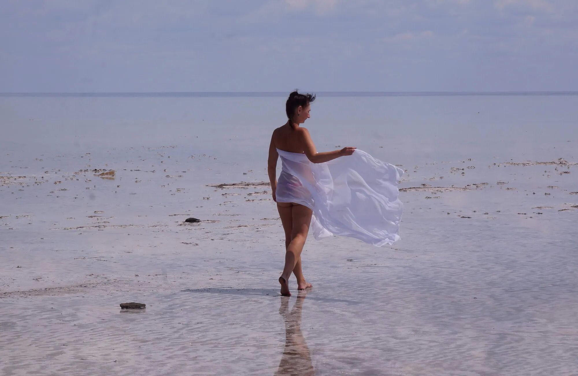 Whiter Shawl on Elton saltlake - 65 Pics