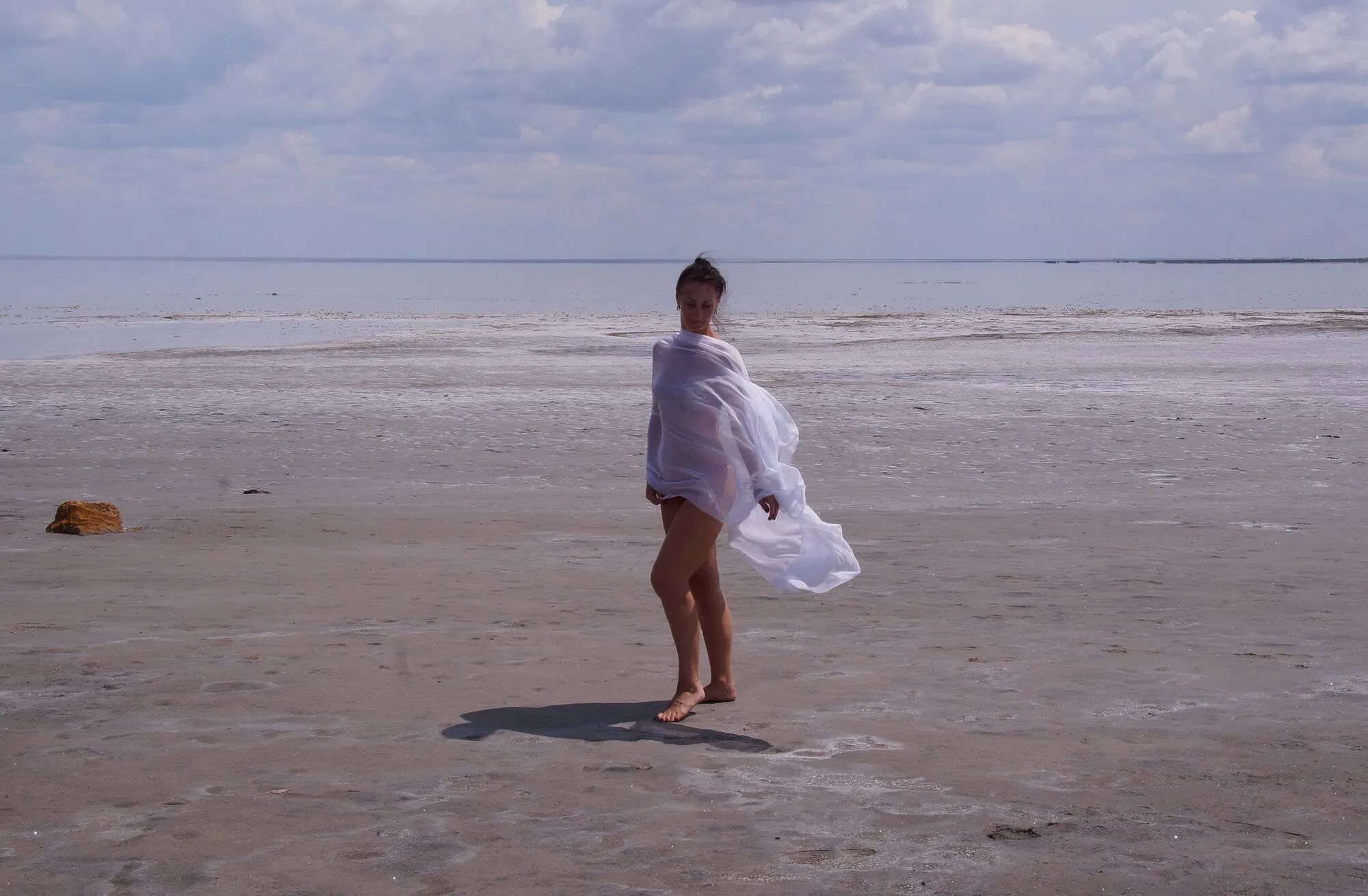 Whiter Shawl on Elton saltlake - 65 Pics