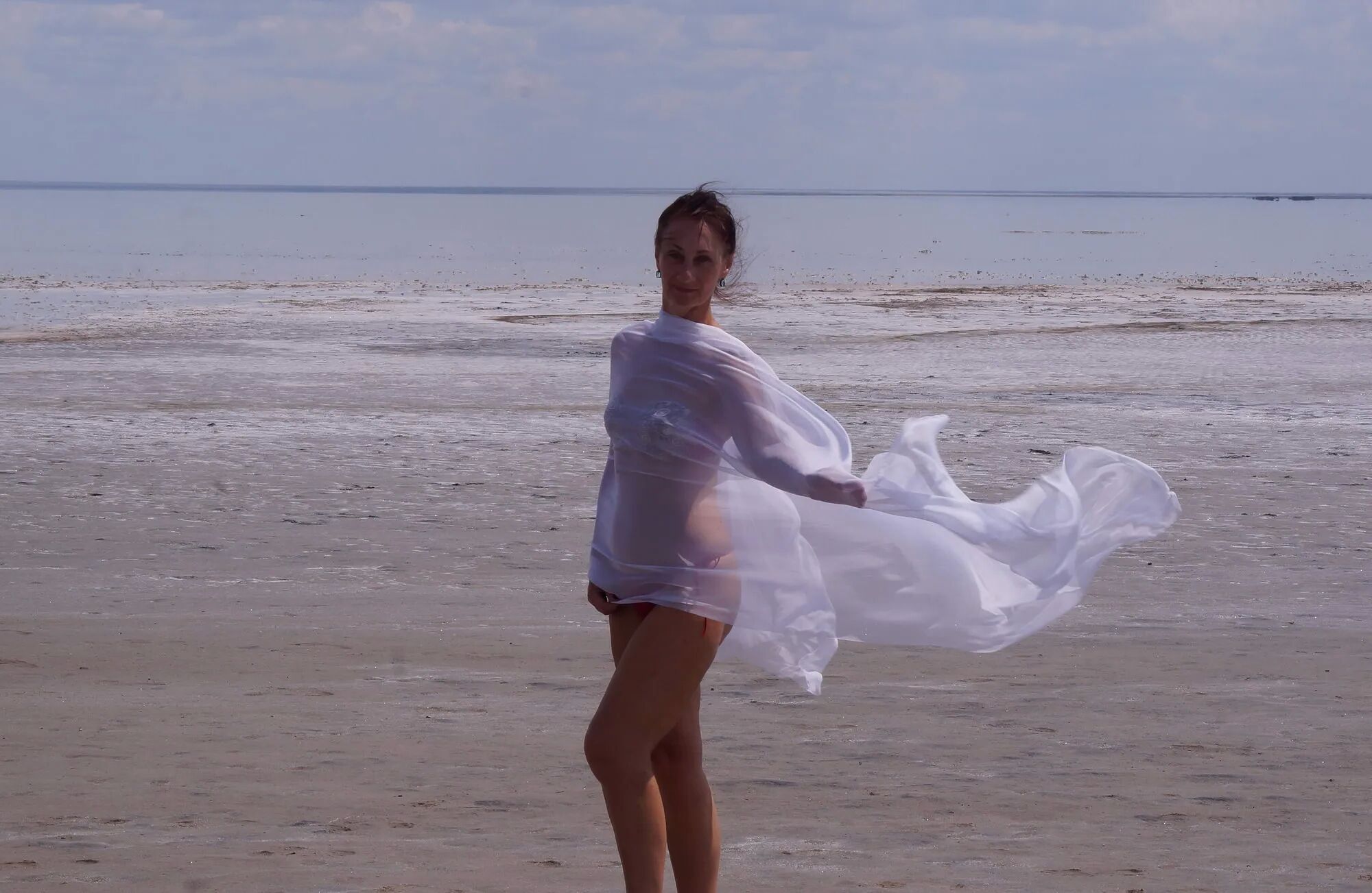 Whiter Shawl on Elton saltlake - 65 Pics
