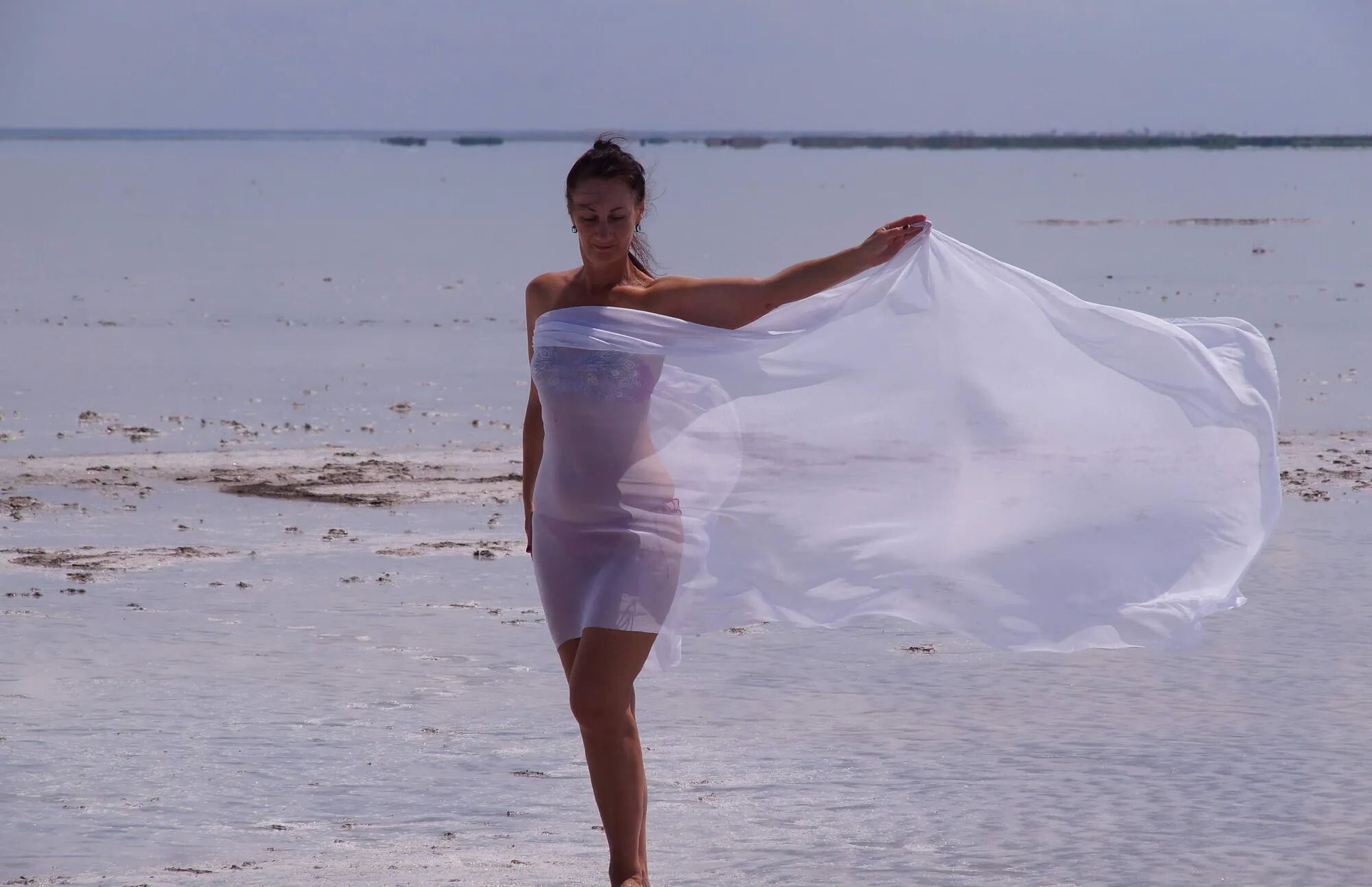 Whiter Shawl on Elton saltlake - 65 Pics