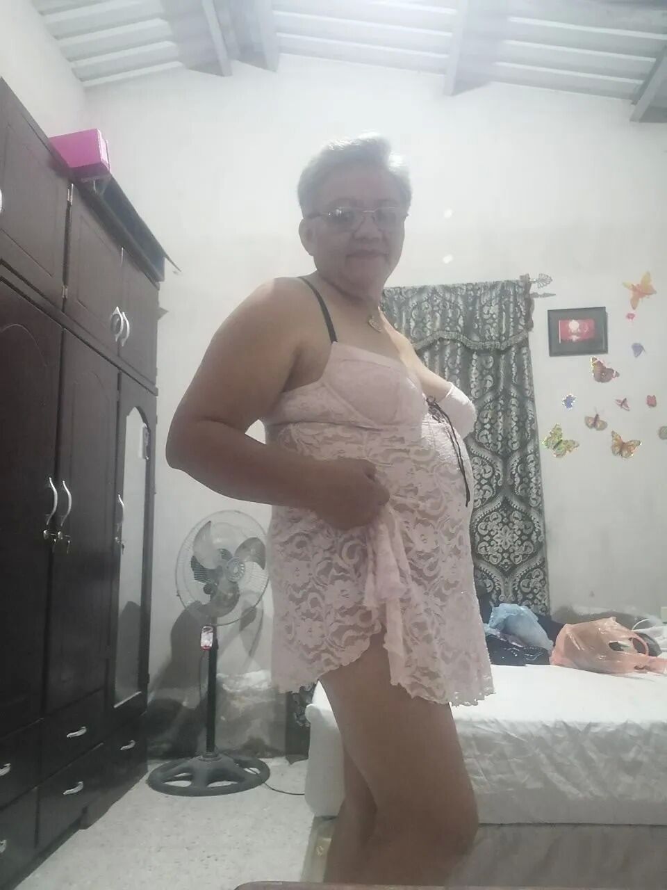 60 year old mature grandmother - 8 Pics