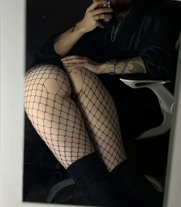 Slut pix - 27 Pics