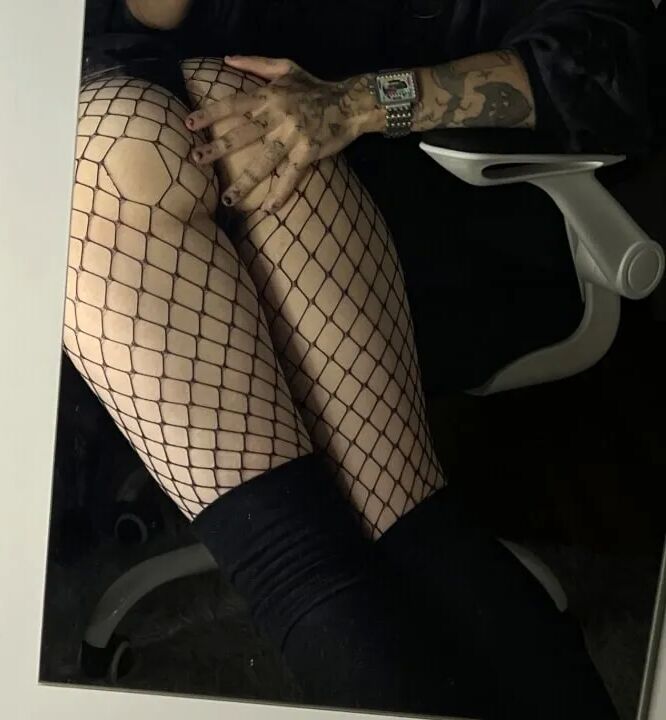 Slut pix - 27 Pics