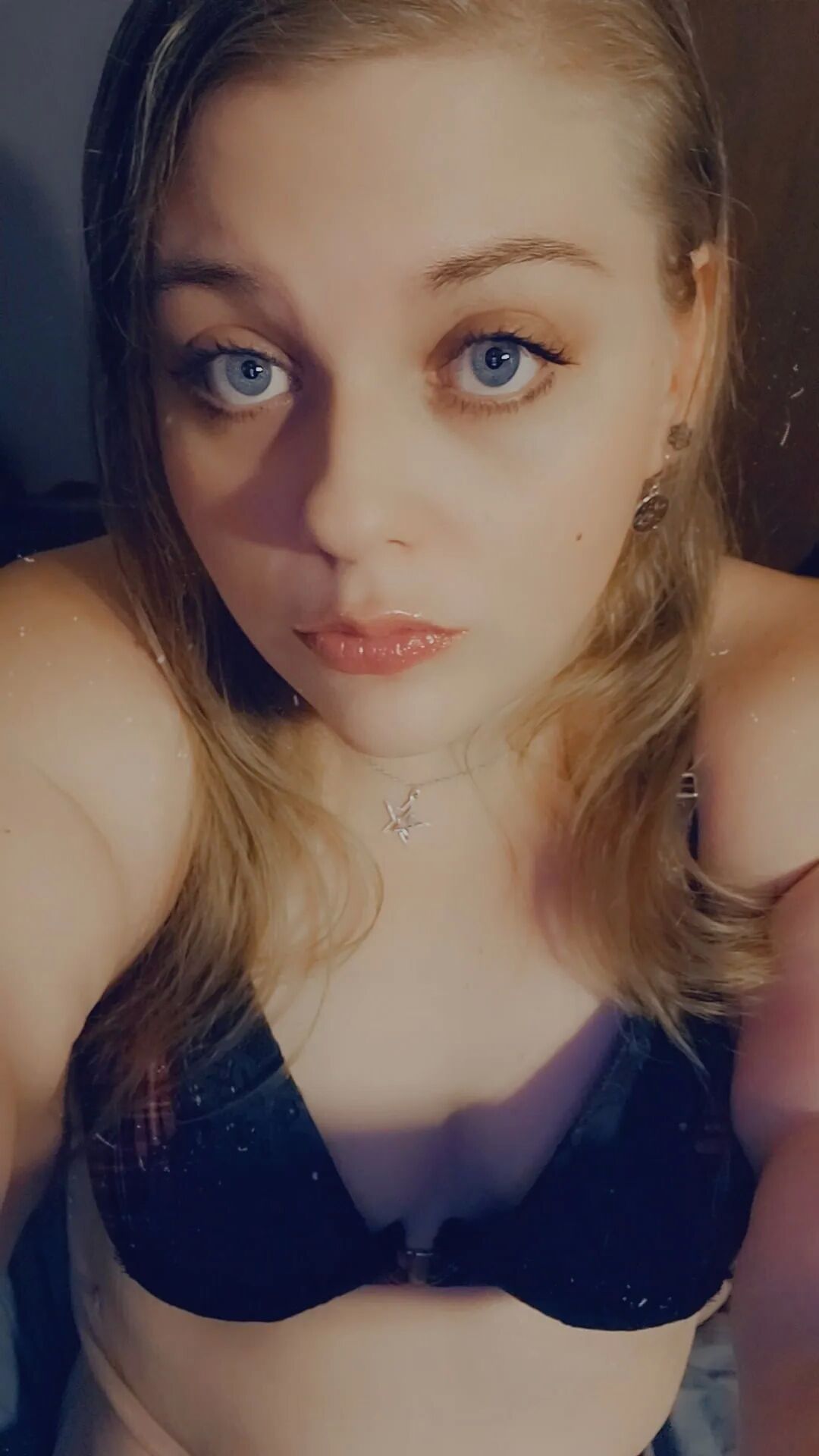 Ready and waiting - 14 Pics