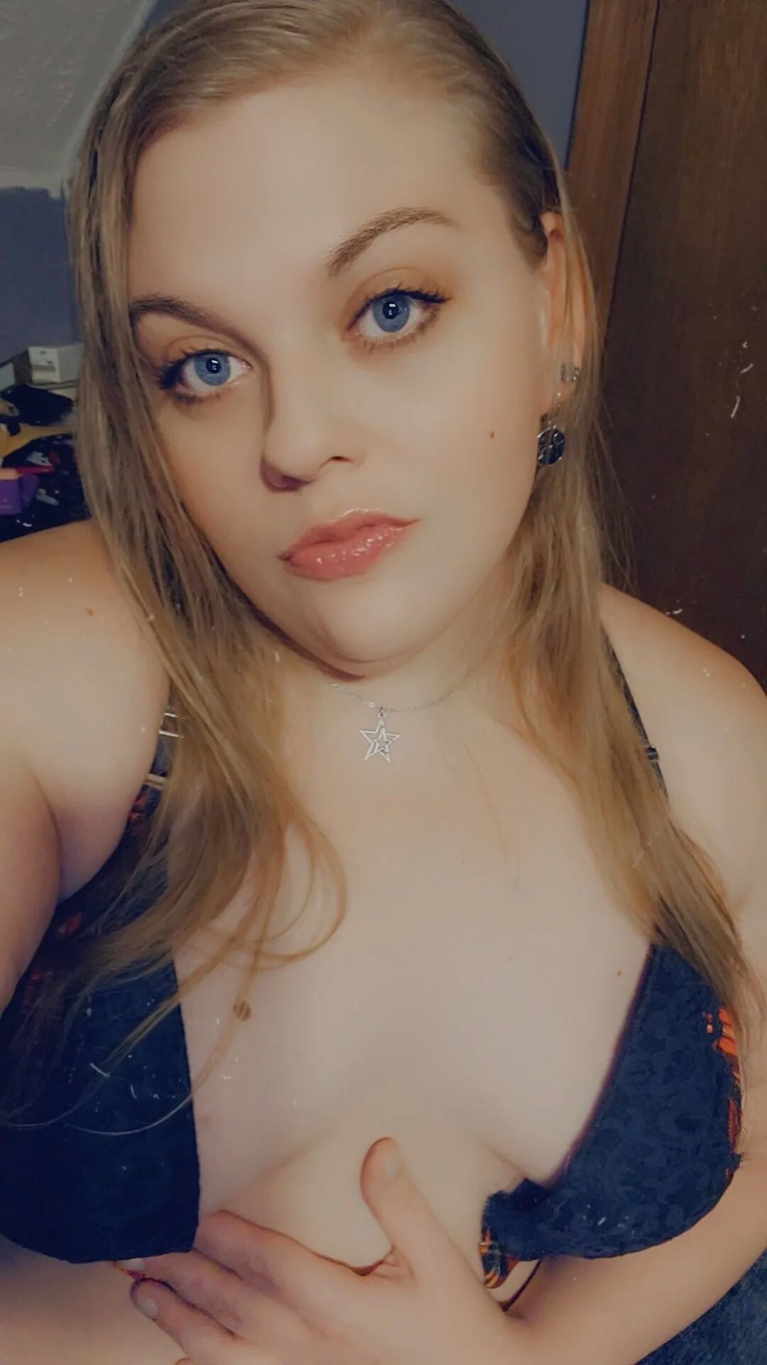 Ready and waiting - 14 Pics