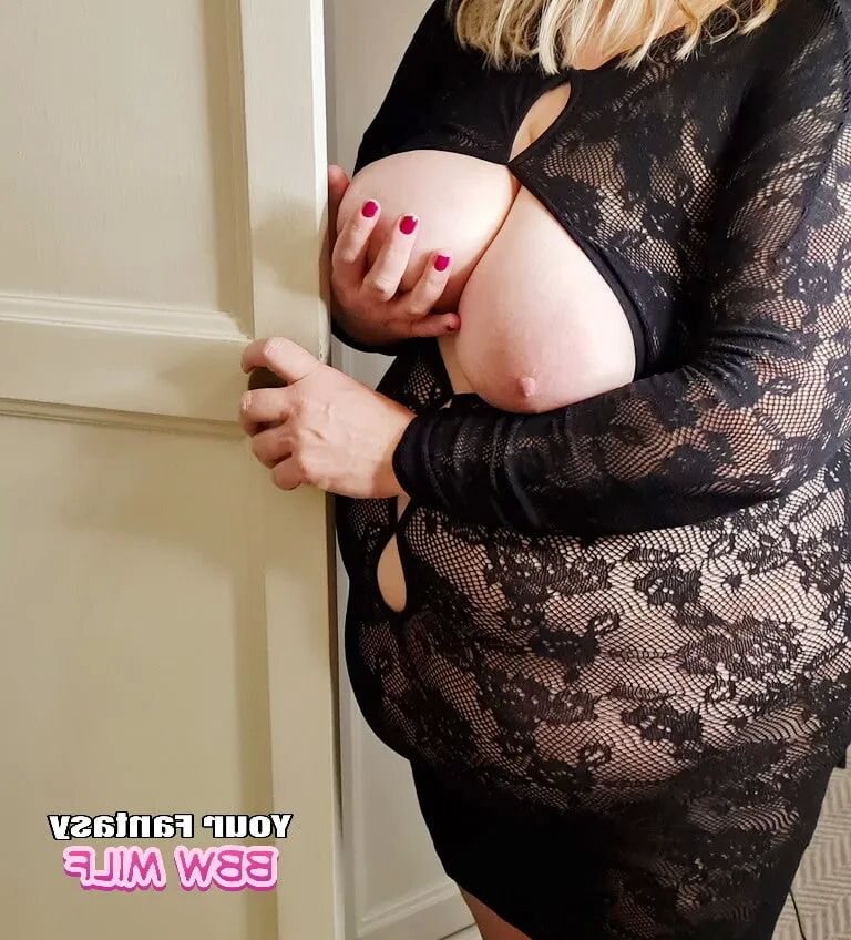 Mature Busty BBW in tight lacy see through dress - 6 Pics