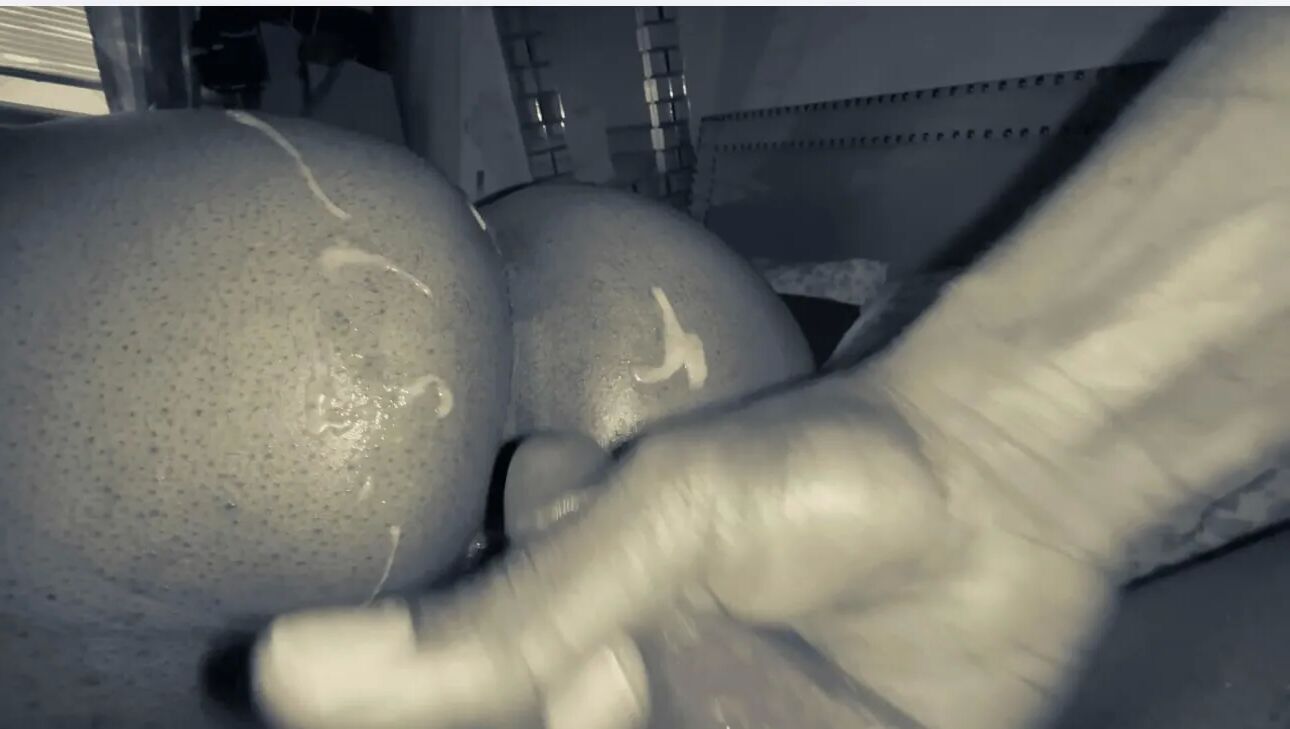 Big nuts on my step sister big ass - 14 Pics