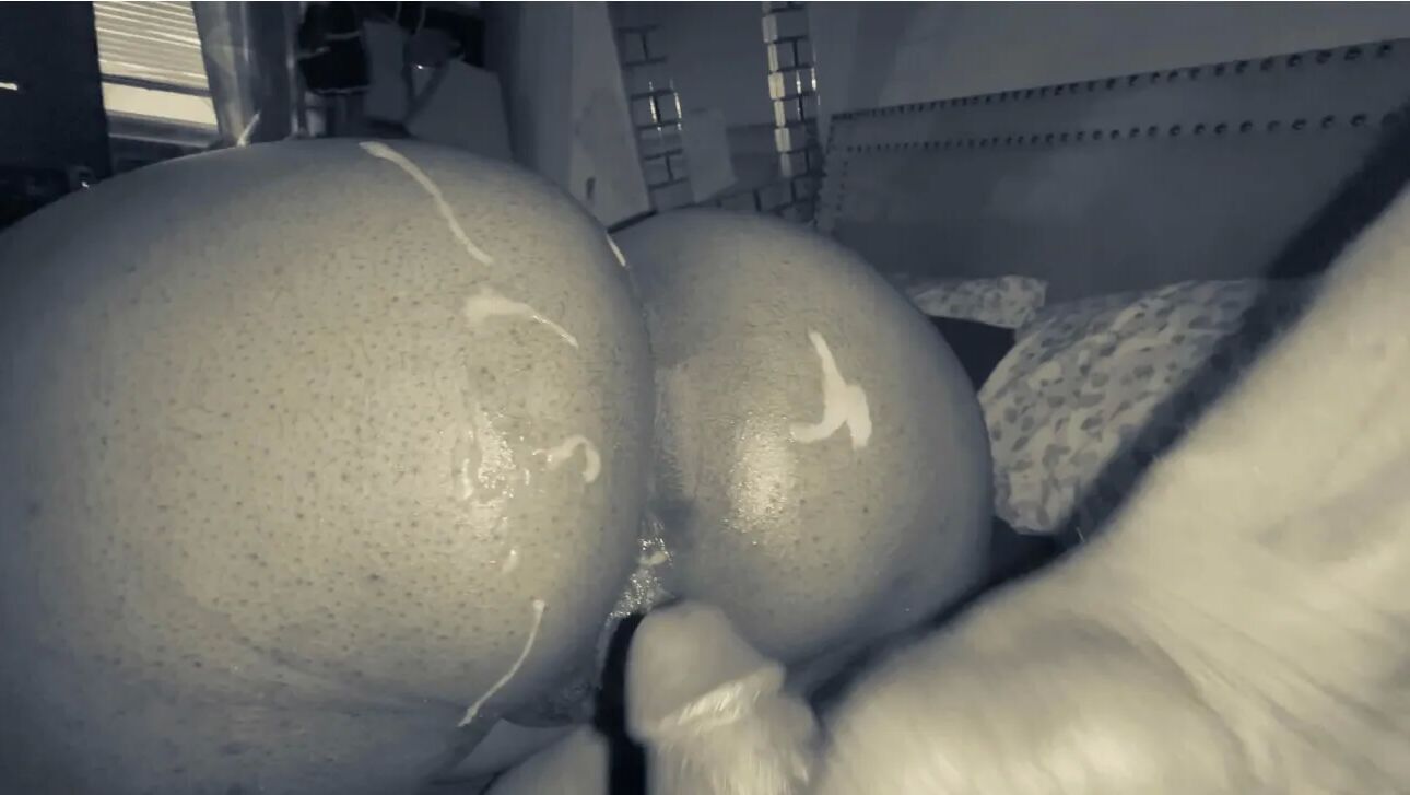 Big nuts on my step sister big ass - 14 Pics