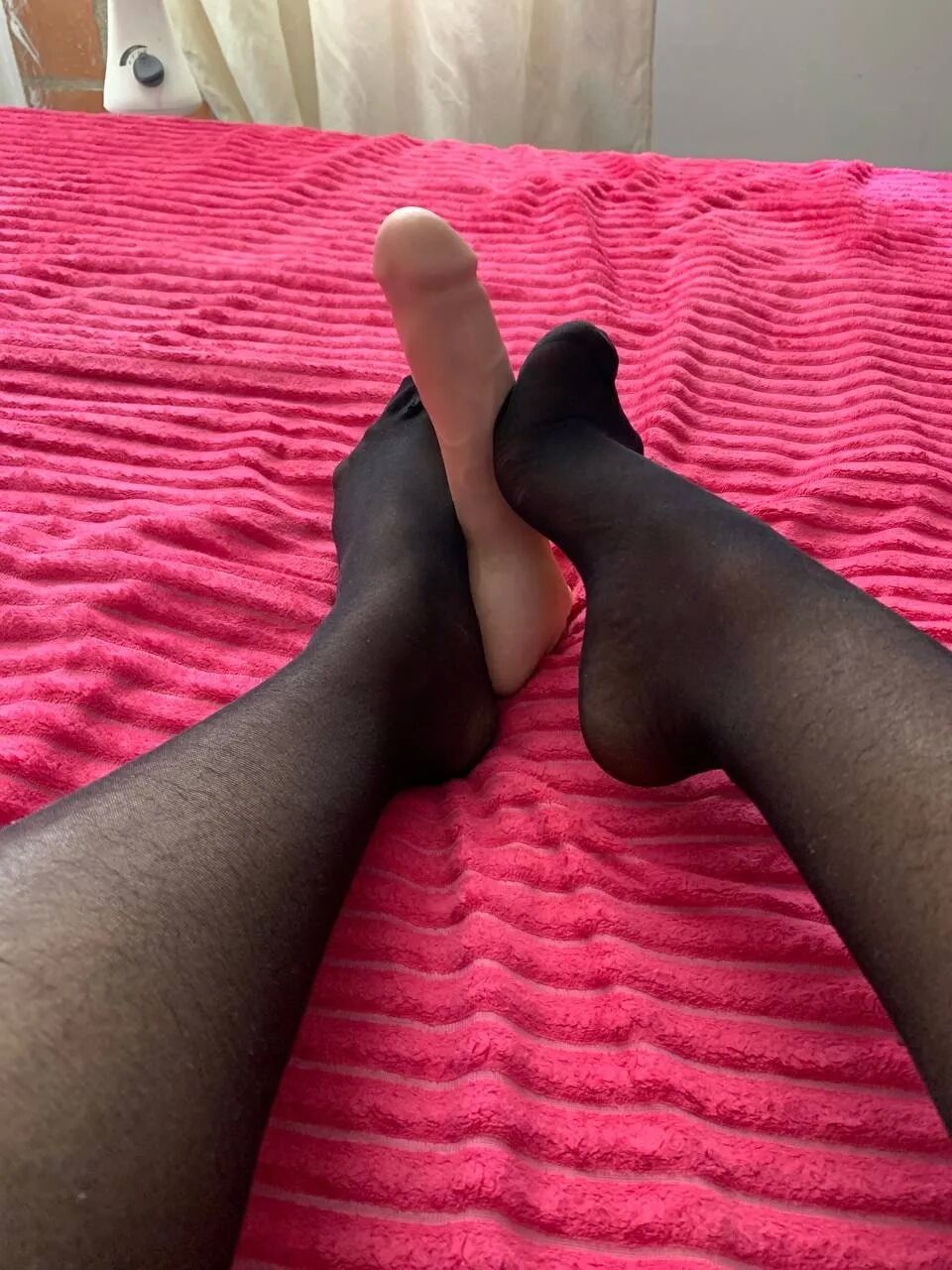 I want you to eat my beautiful feet - 12 Pics