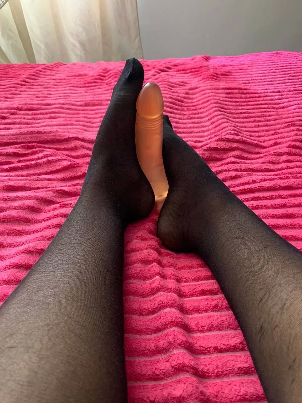 I want you to eat my beautiful feet - 12 Pics