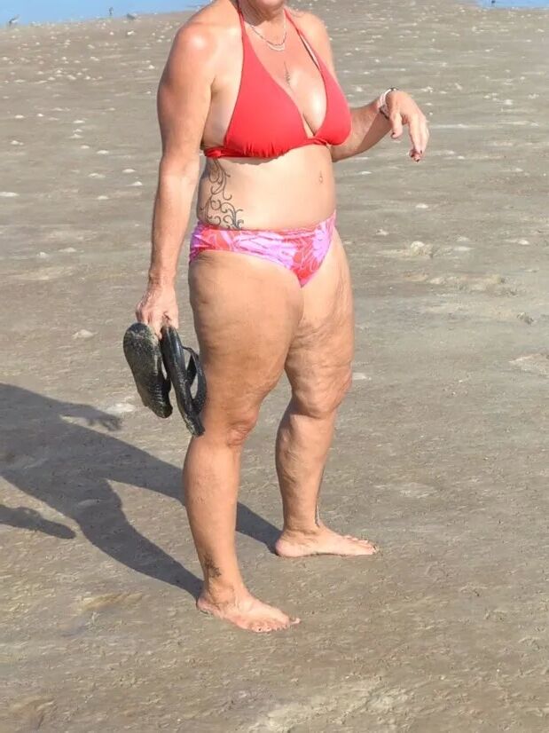 Fuck Toy at Beach - 53 Pics