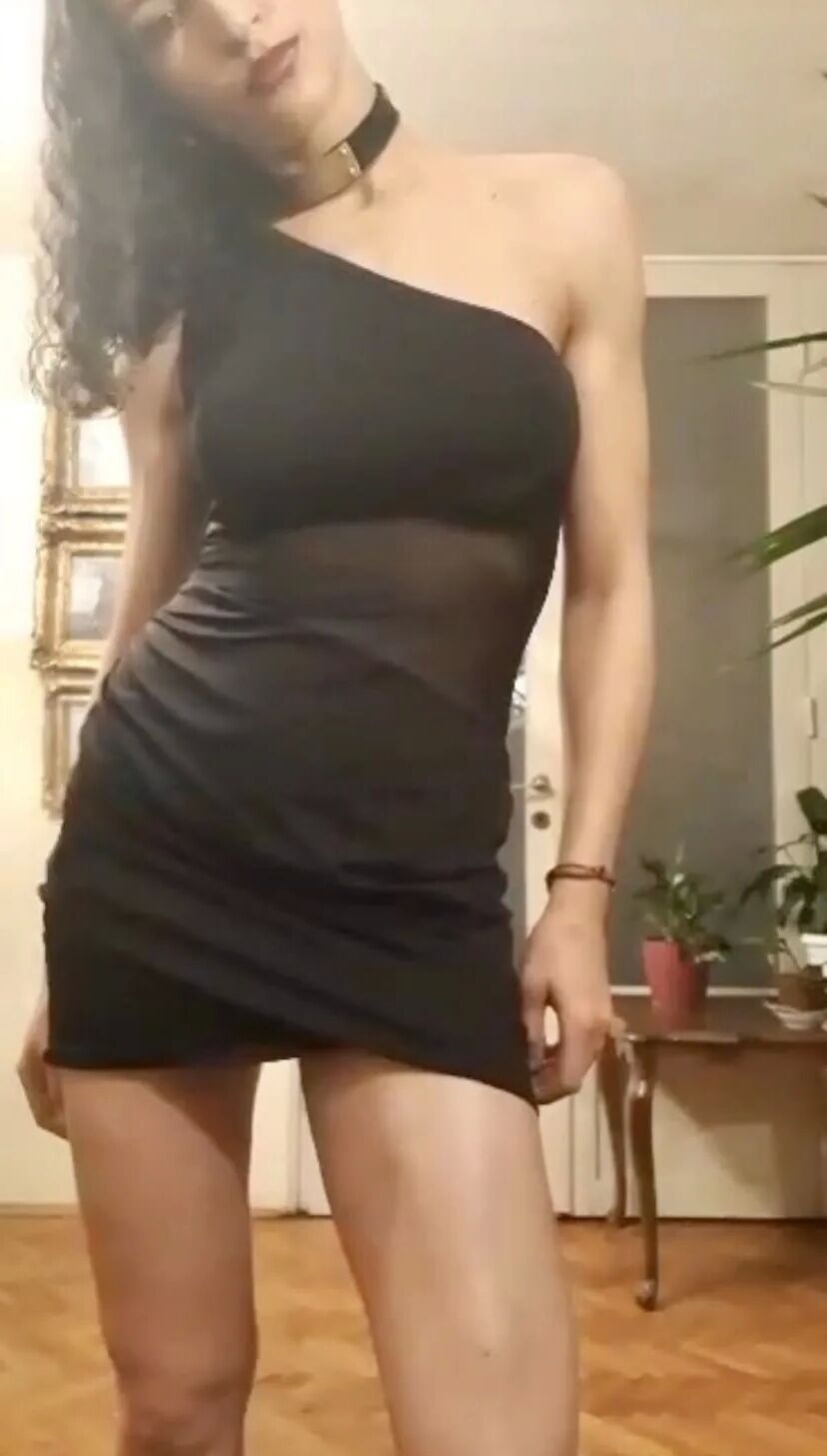 AssMy full nude and hot ass - 11 Pics