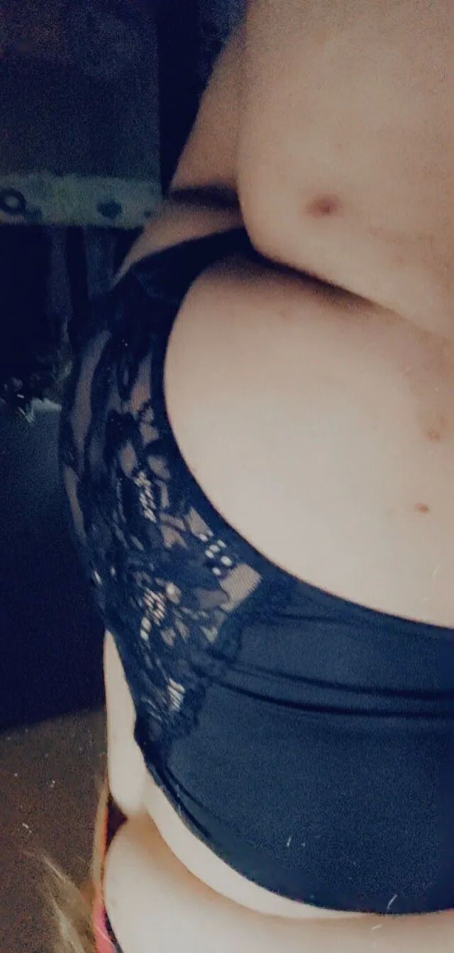Pics of me - 18 Pics