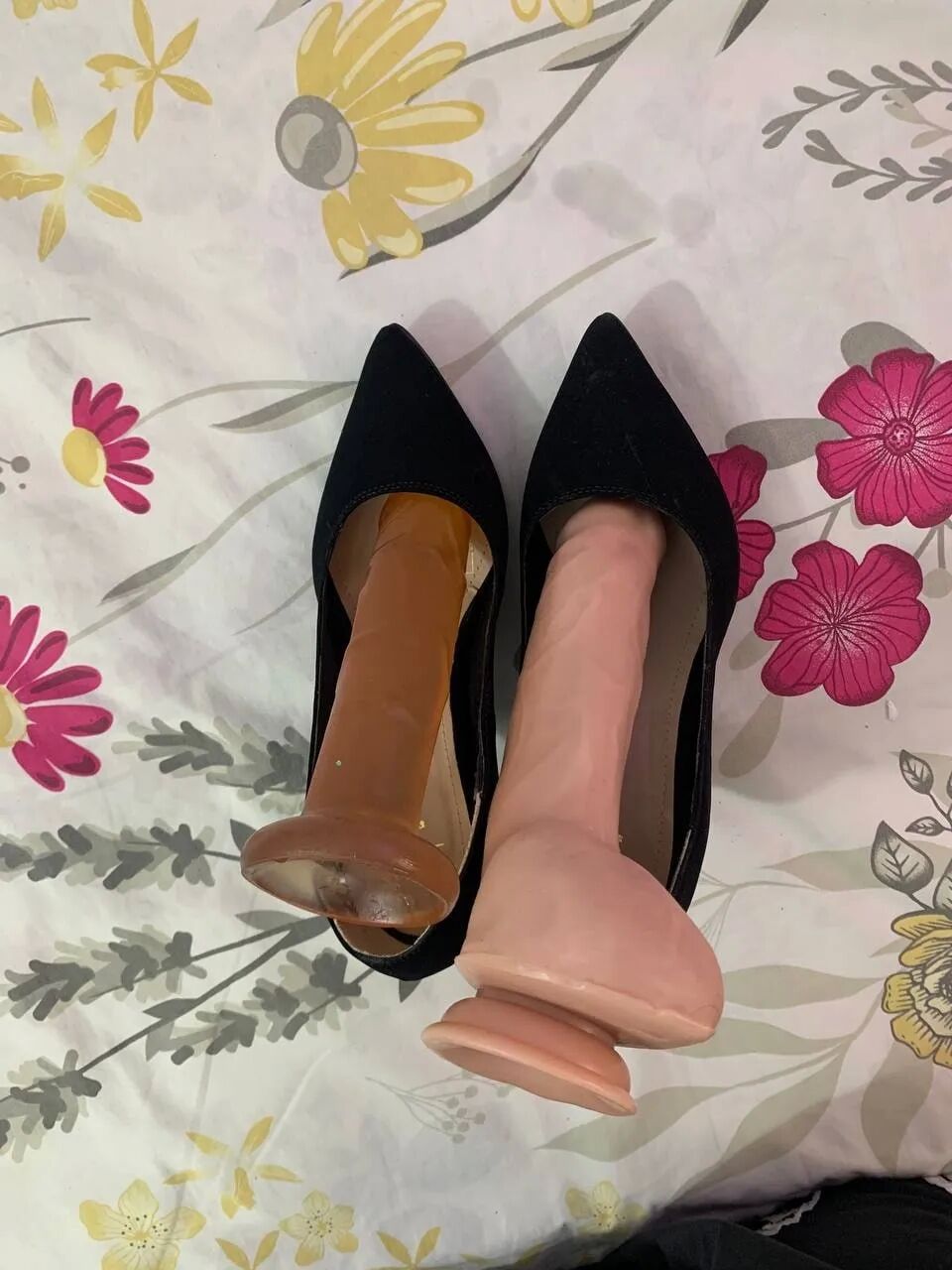 Tacones and Dildo for you baby - 10 Pics