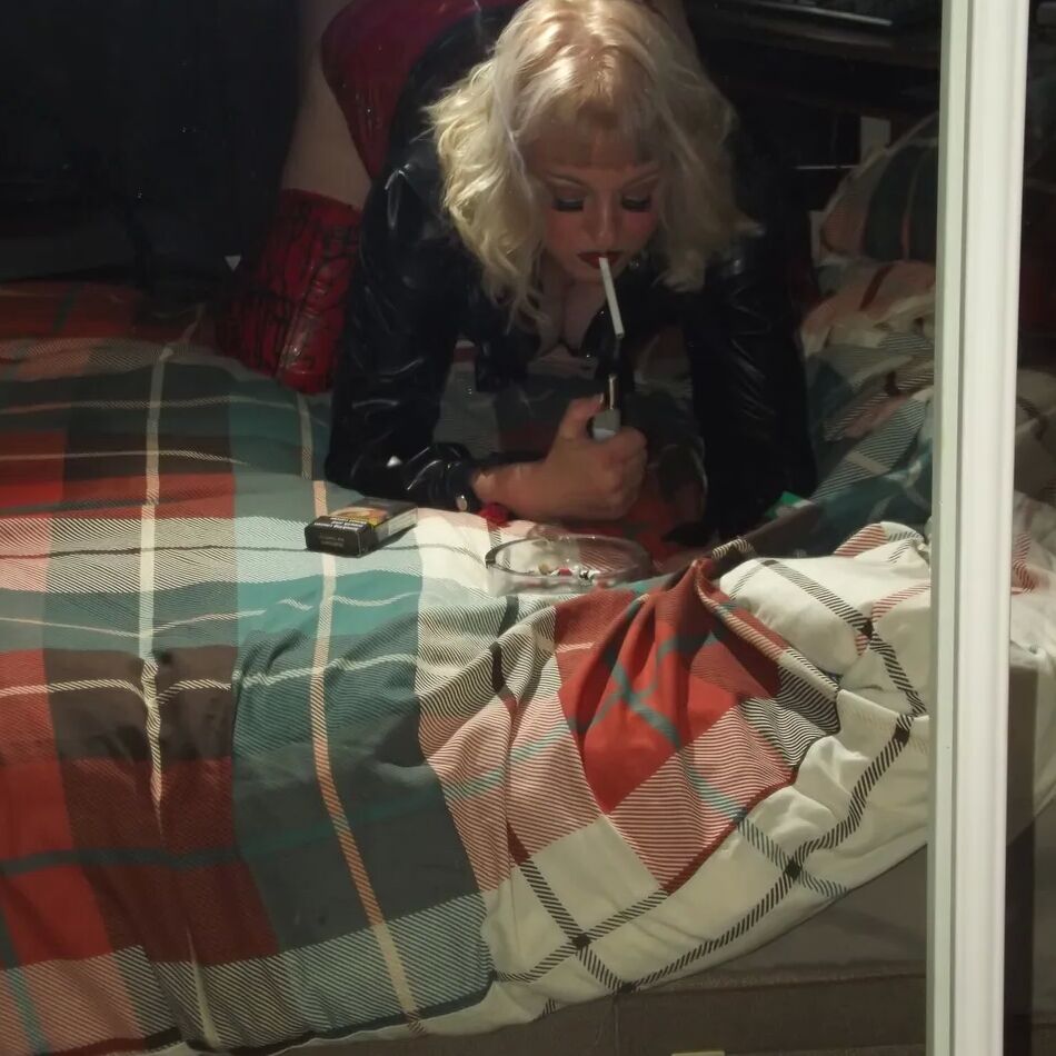 20 Pics SHIRLEY SLUT 735