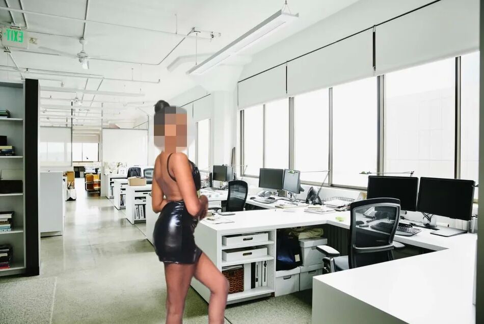 10 Pics Indian Hot Office Lady Hot Photo Shoot