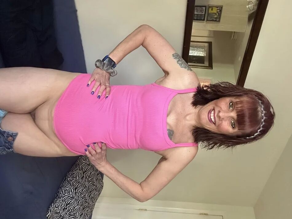 7 Pics Lonely milf