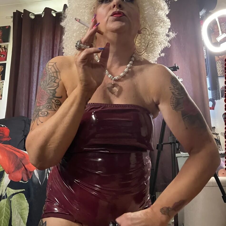 20 Pics SHIRLEY WHORE BITCH SLUT