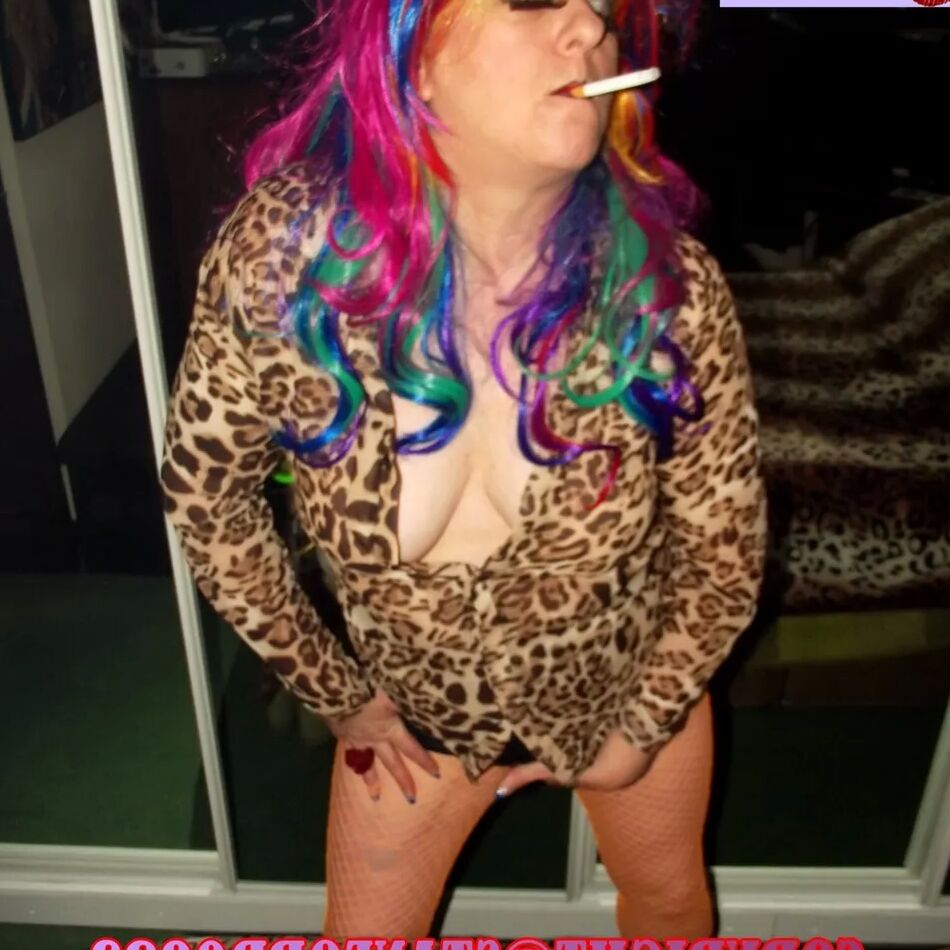 20 Pics SHIRLEY SLUT 734