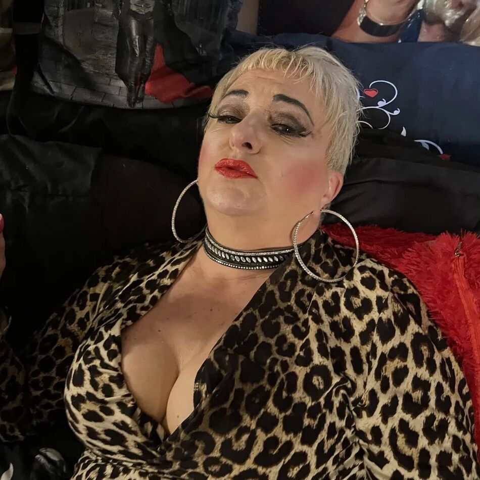 20 Pics ABSOLUTE FILTH BUT STILL CUTE SHIRLEY