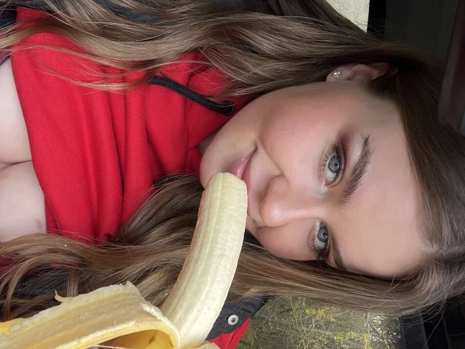 13 Photos Je prends des risques, vilaine fille, es-tu assez risquée pour t'occuper de moi ?
