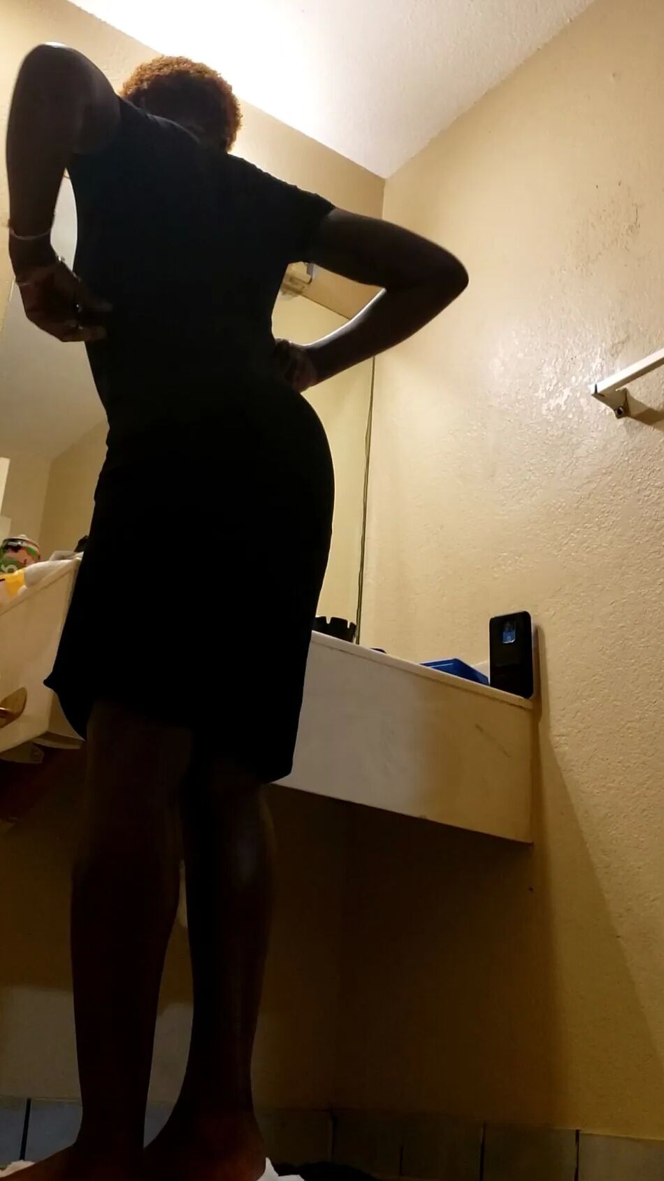 20 Pics DirtyD69 Dark Sexy Amateur Milf