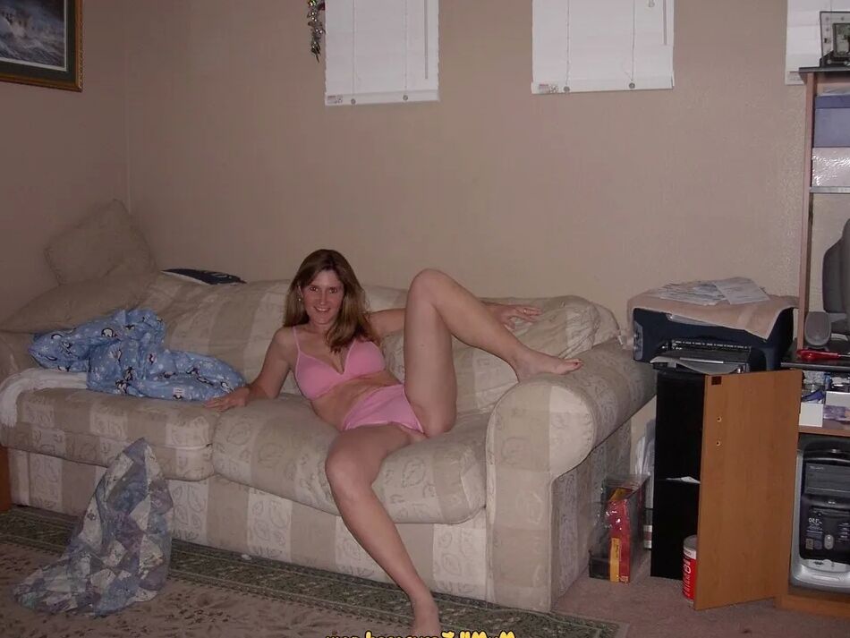 20 Pics My MILF Exposed - Shy country girl