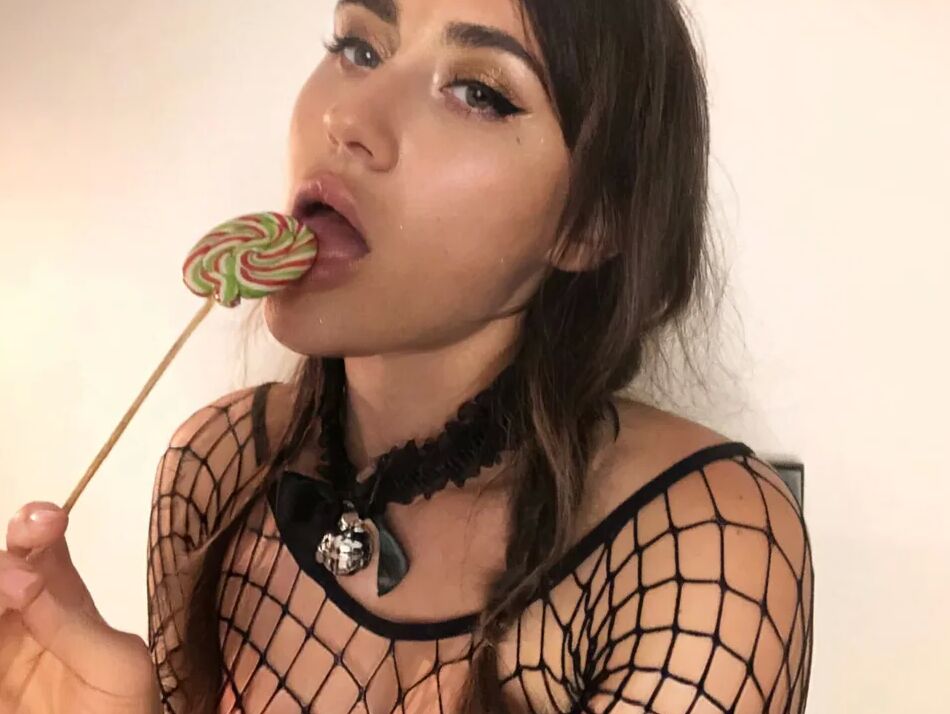 11 Pics BDSM party with candy in the ass