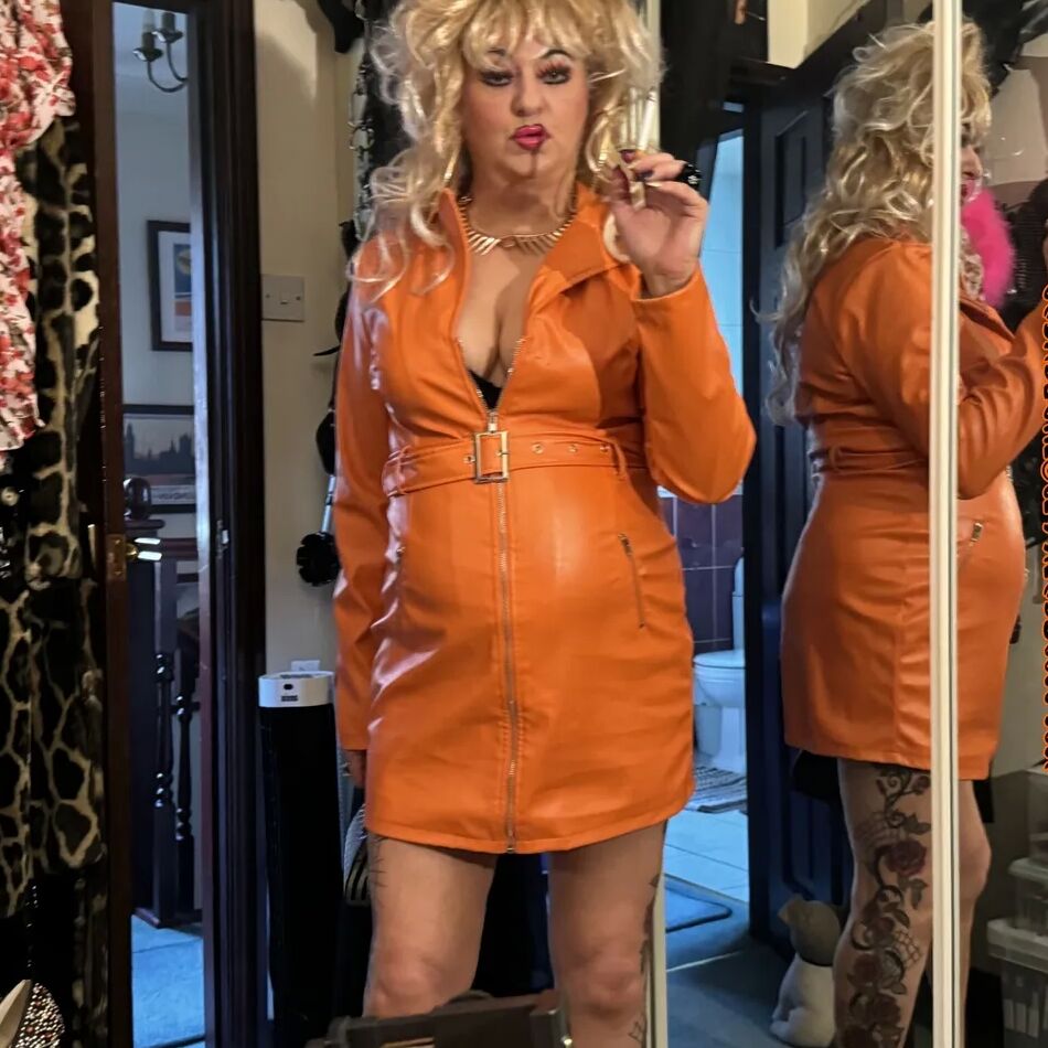 20 Pics BE A SLUT I AM