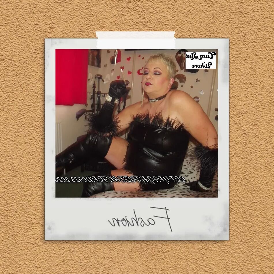 20 Pics SHIRLEY POLAROID 6