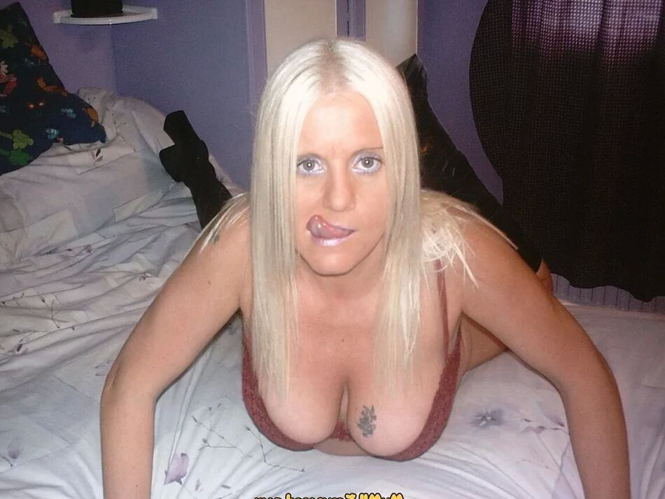 20 Pics My MILF Exposed - Swedish horny wife