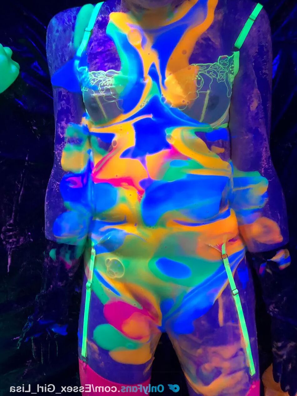 14 Pics Playing with glow in the dark UV slime with my slave