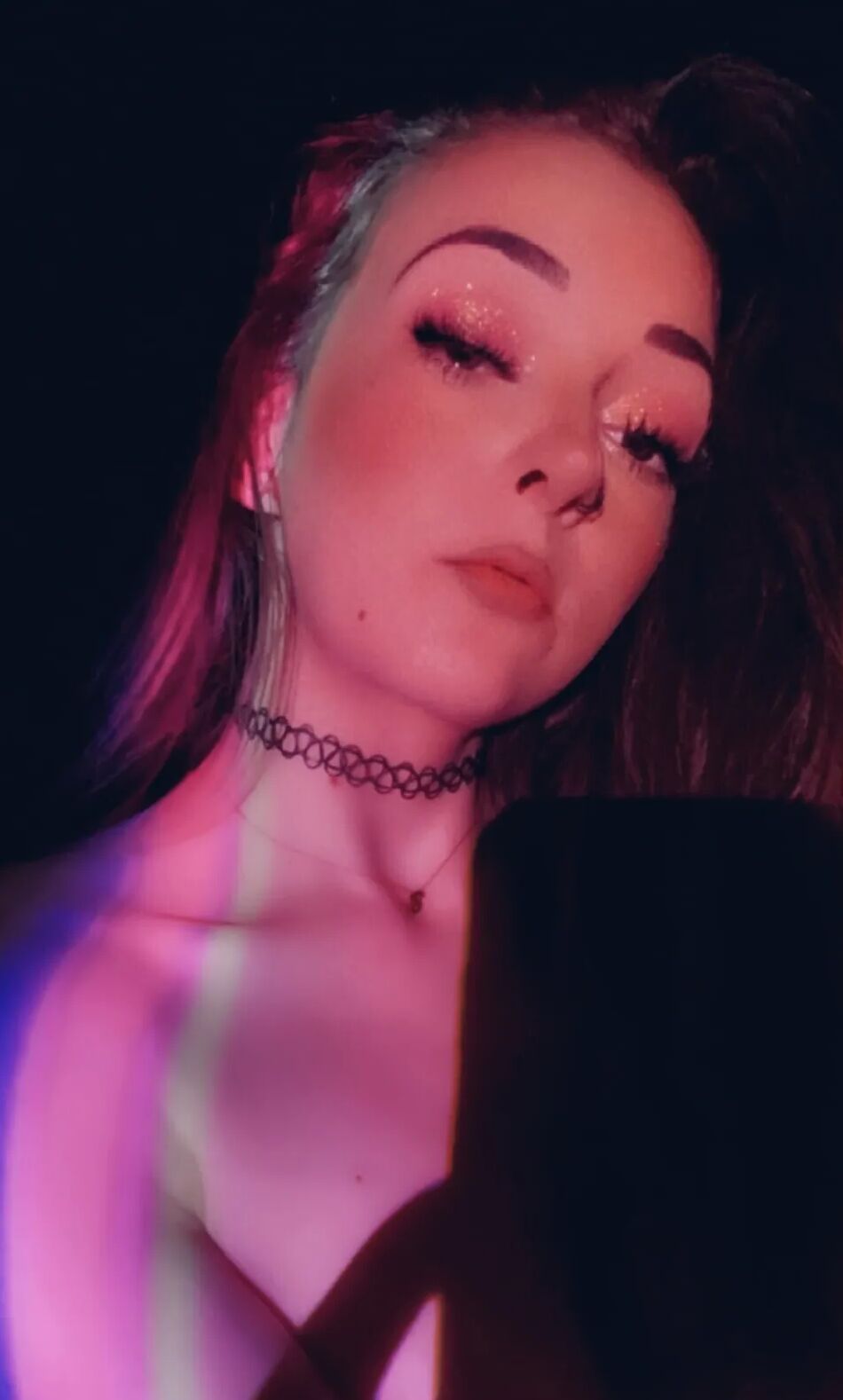 20 Pics CrybabyCari Under The Neons