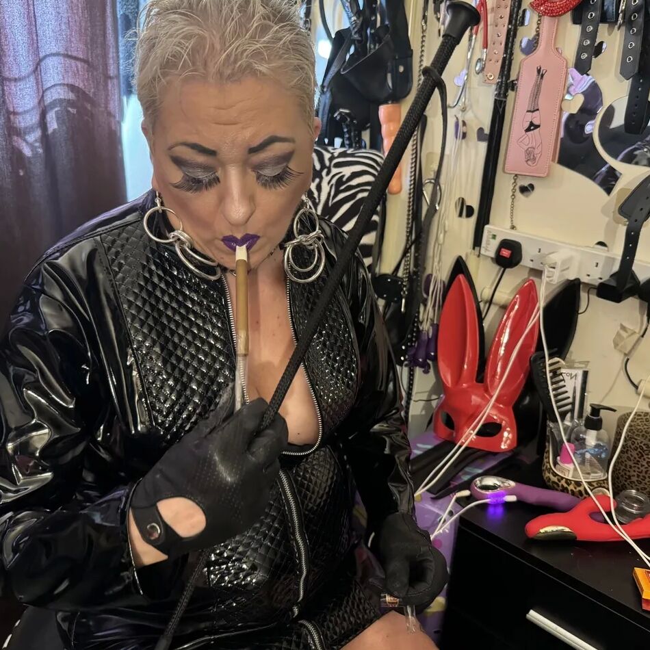 20 Pics SHIRLEY MISS DOMINATRIX