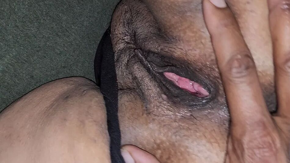 13 Pics LatinaMilf pussy
