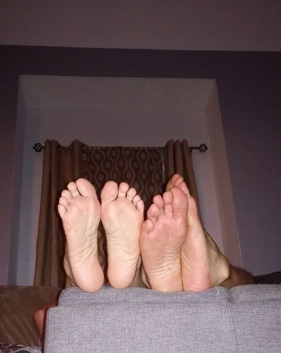 15 Pics Do you like our feet together