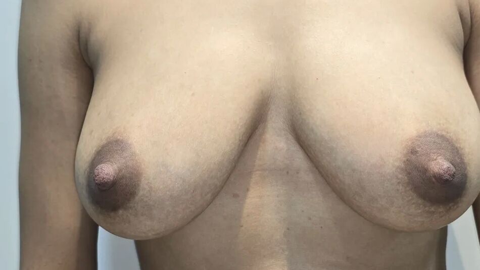 6 Pics Indian desi wife big milk tankers boobs photoshoot.