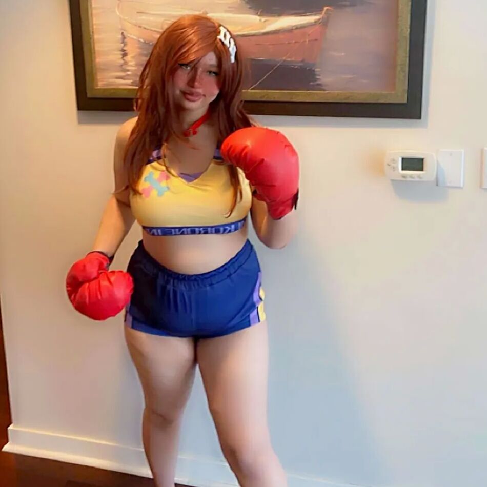 7 Pics Inugami Korone Boxer Cosplay