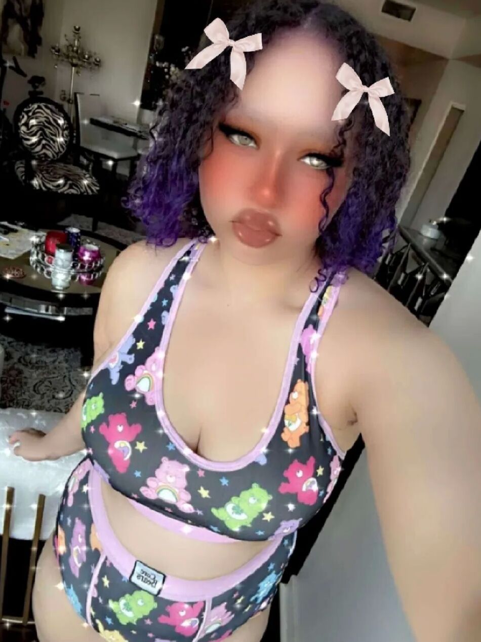 7 Pics Sexy Big Titty Egirl Aamira Ardalan