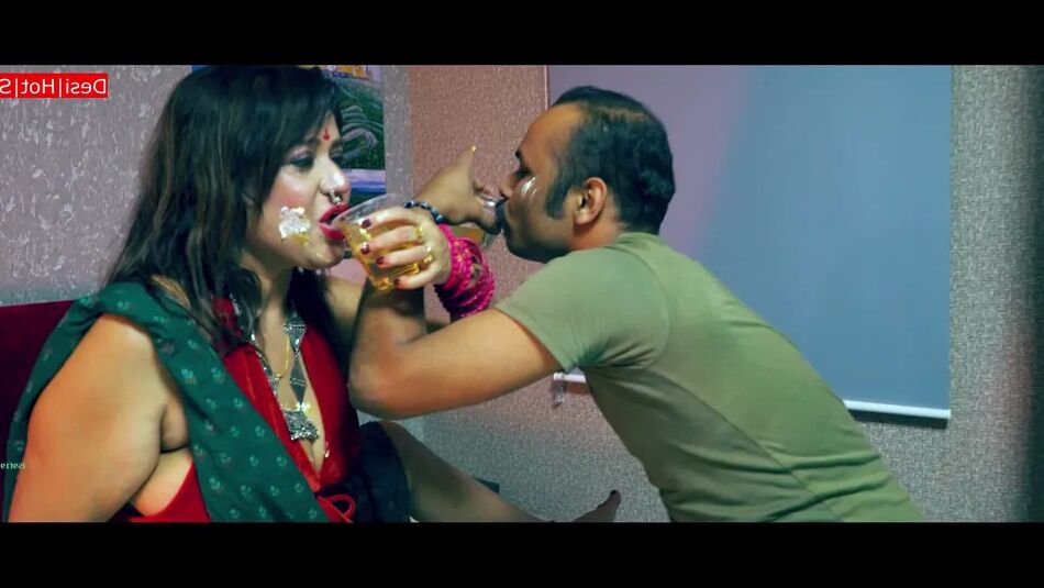 19 Pics Indian Hot Bhabhi